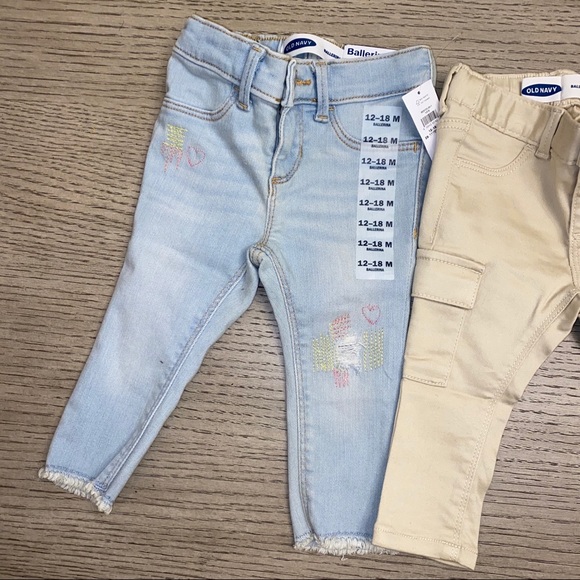 Old Navy Baby Girl Jeans and Cargo Pants - Picture 2 of 11